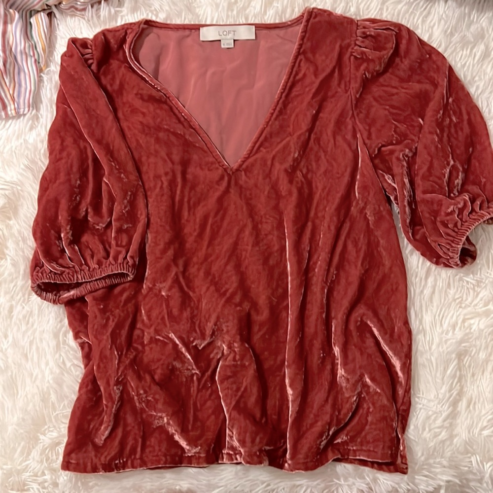 Loft Velvet puff sleeve top XS